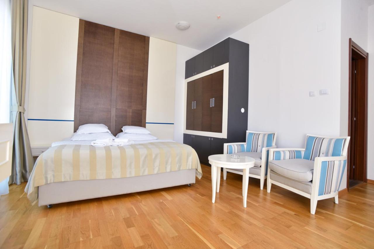 Barbeta Accommodation Budva Buitenkant foto